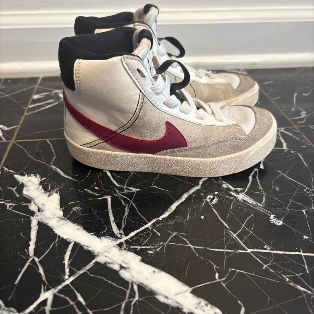Kids High-Top Sneakers with maroon Accents 11C boy or girl